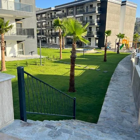 Luxuriose 1br! Netflix & Kuche - 5 Minuten Vom Strand Kusadasi