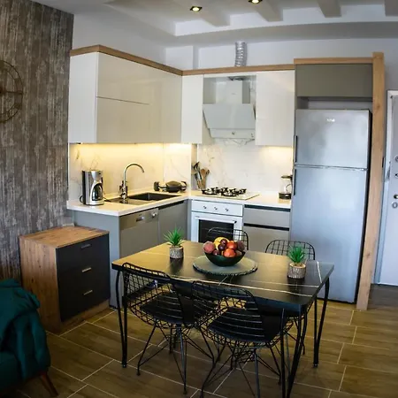 Luxuriose 1br! Netflix & Kuche - 5 Minuten Vom Strand 아파트 쿠사다시